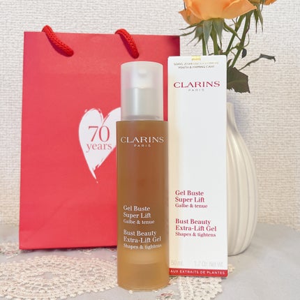 CLARINS ジェル ビュスト タンサールのクチコミ「CLARINS
ジェル ビュスト タンサール
初めてバストケアアイテムを購入してみました𓏸.....」(1枚目)