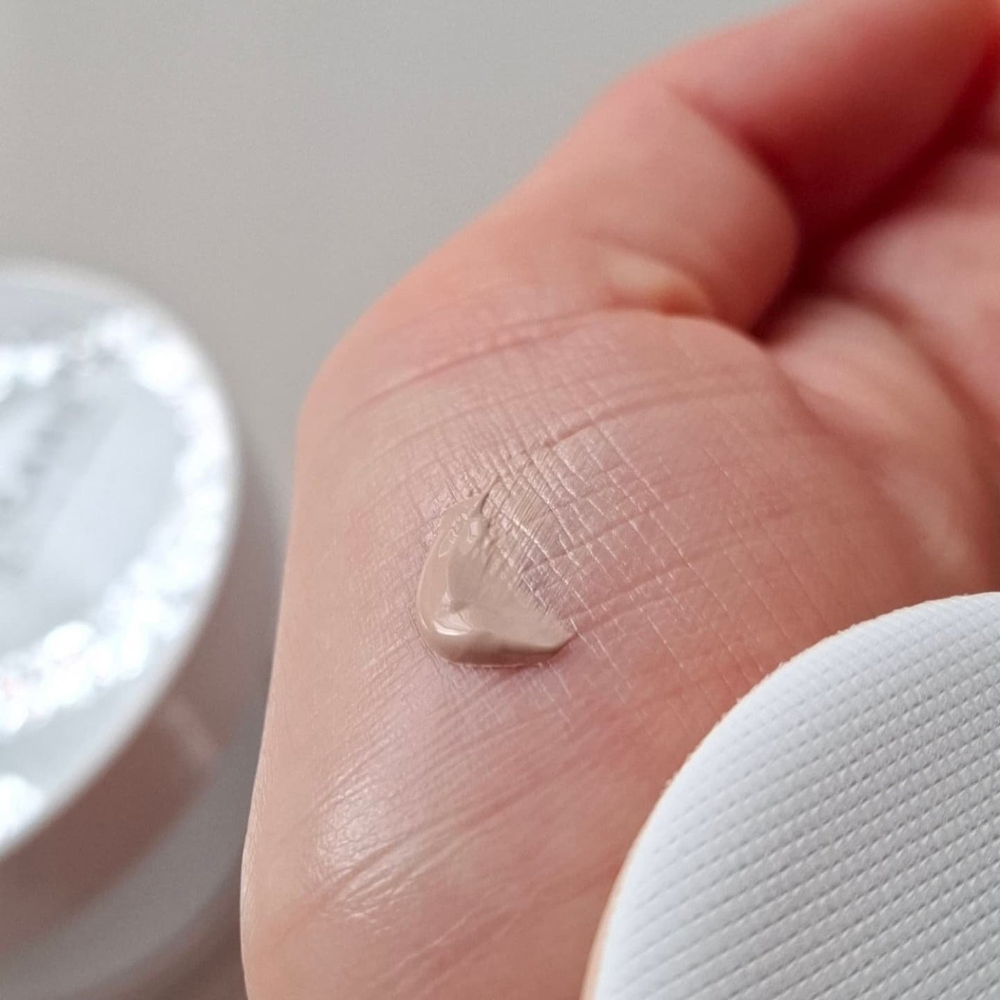 V3 ブリリアント ファンデーション/SPICARE/クッションファンデーションを使ったクチコミ(3枚目)