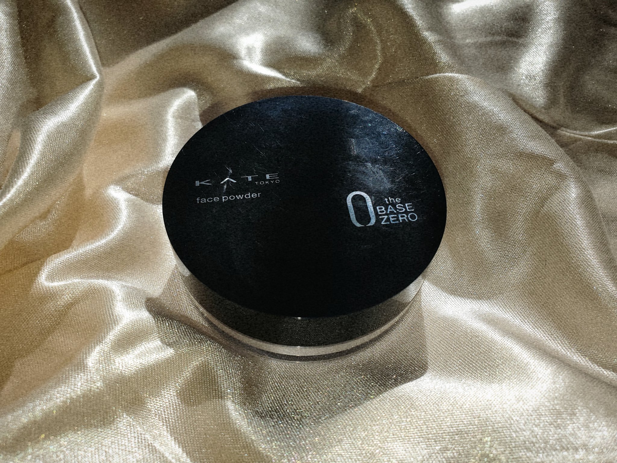 フィニッシングパウダー マット/チャコット・コスメティクス/ルースパウダーを使ったクチコミ（3枚目）