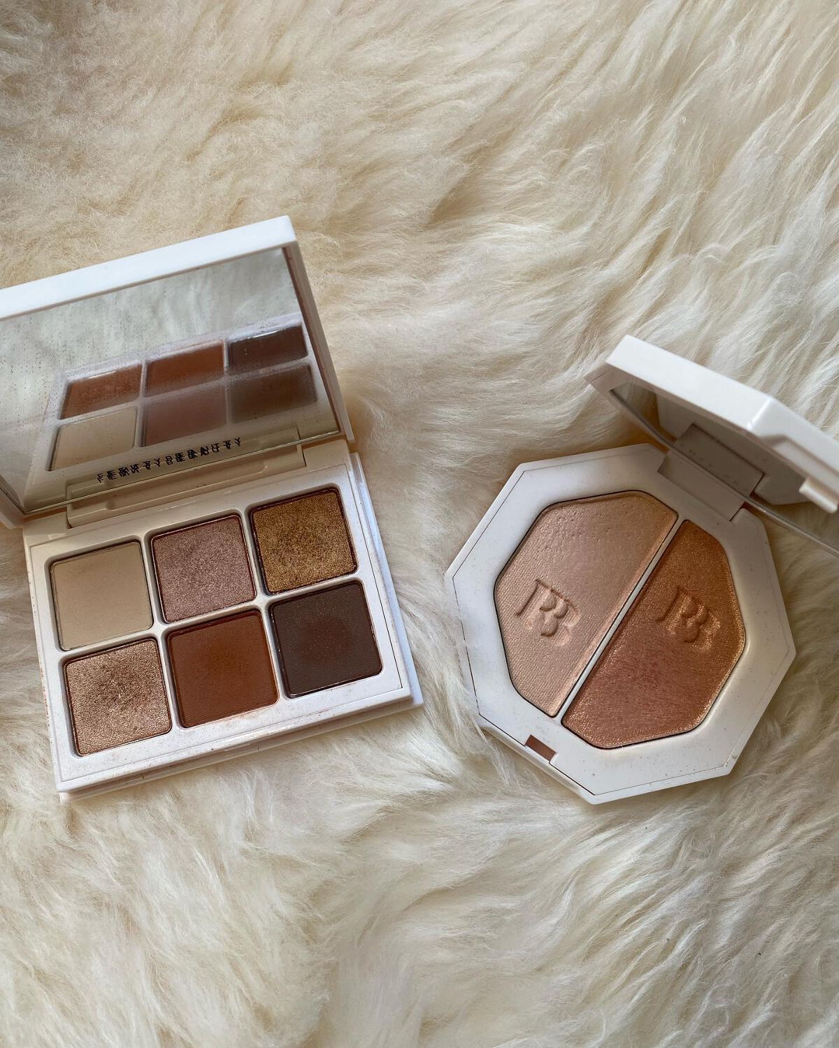 KANNIE on LIPS 「fentybeauty✨❤️🔥アイシャドウはもちろん発色がよ..」(1枚目)