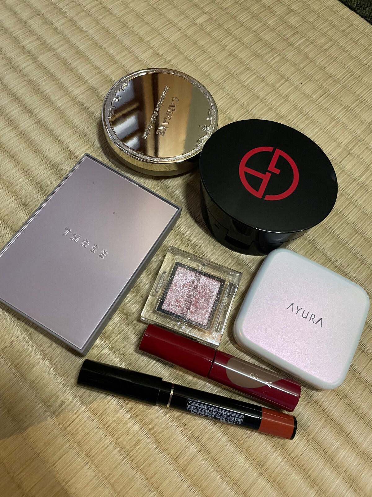 chika.beauty on LIPS 「旅行に来ました。今回持ってきたコスメ達。なるべく普段使わないも..」(1枚目)