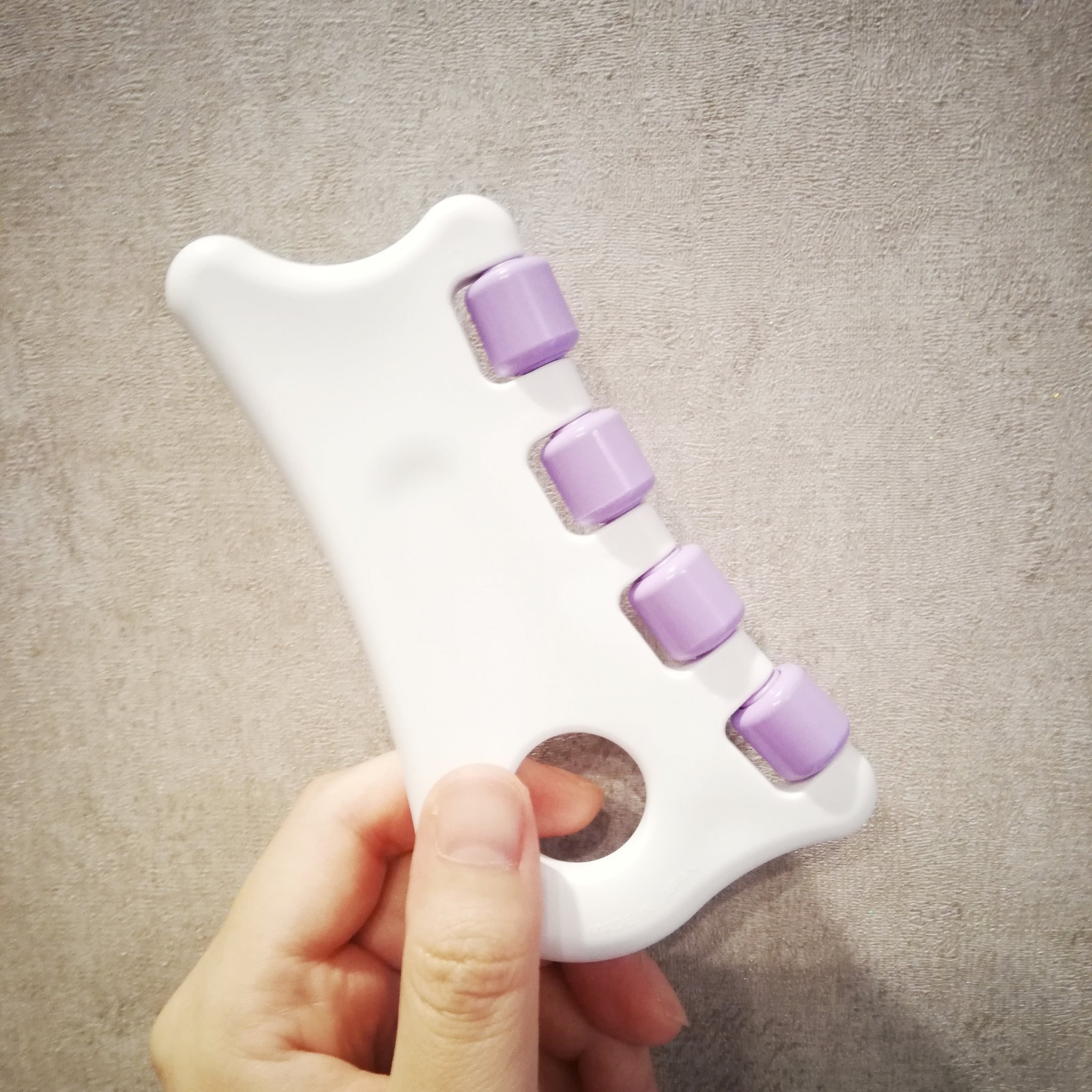 ハウス オブ ローゼ ボディカッサローラーのクチコミ「先月から立ち仕事のパートを始めたよ〜😊ミスして凹むこともたくさんあるんだけど、今のところ楽しく.....」（2枚目）