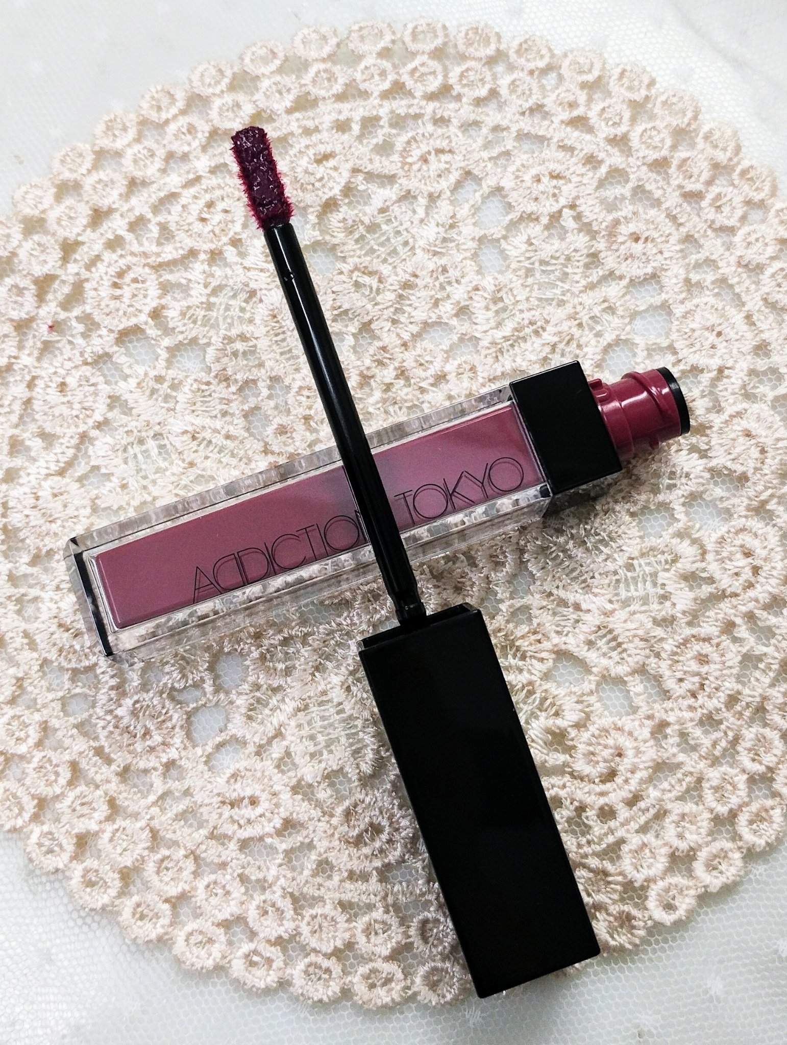 アディクション　リップ セラム ティント 009 Midnight Fuchsia/ADDICTION/リップティントを使ったクチコミ（2枚目）