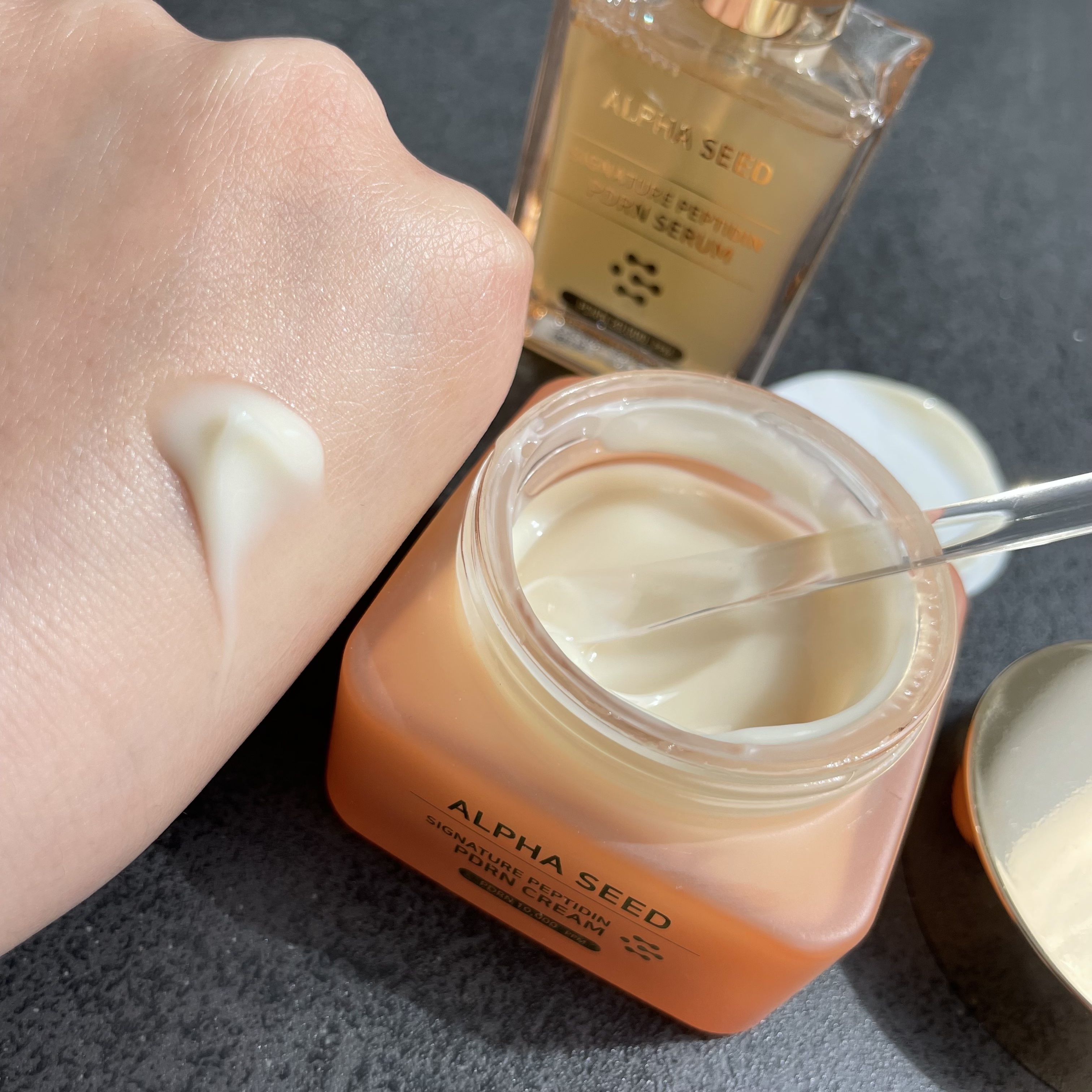 シグニチャーペプチドPDRNクリーム/ALPHASEED/フェイスクリームを使ったクチコミ（2枚目）
