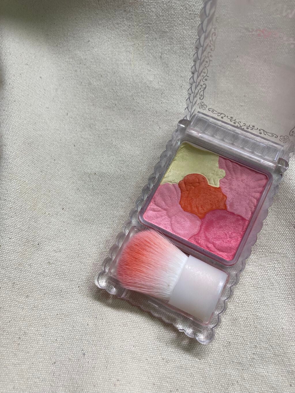 グロウフルールチークス/キャンメイク/パウダーチークを使ったクチコミ(2枚目)