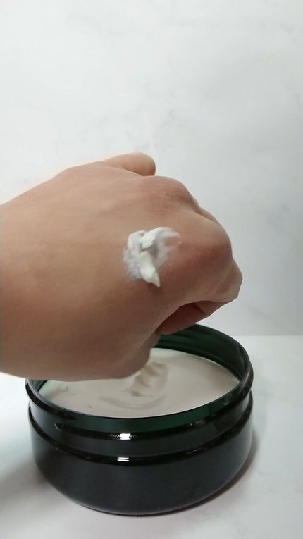 ボディバター アーモンドミルク/THE BODY SHOP/ボディクリームを使ったクチコミ(3枚目)