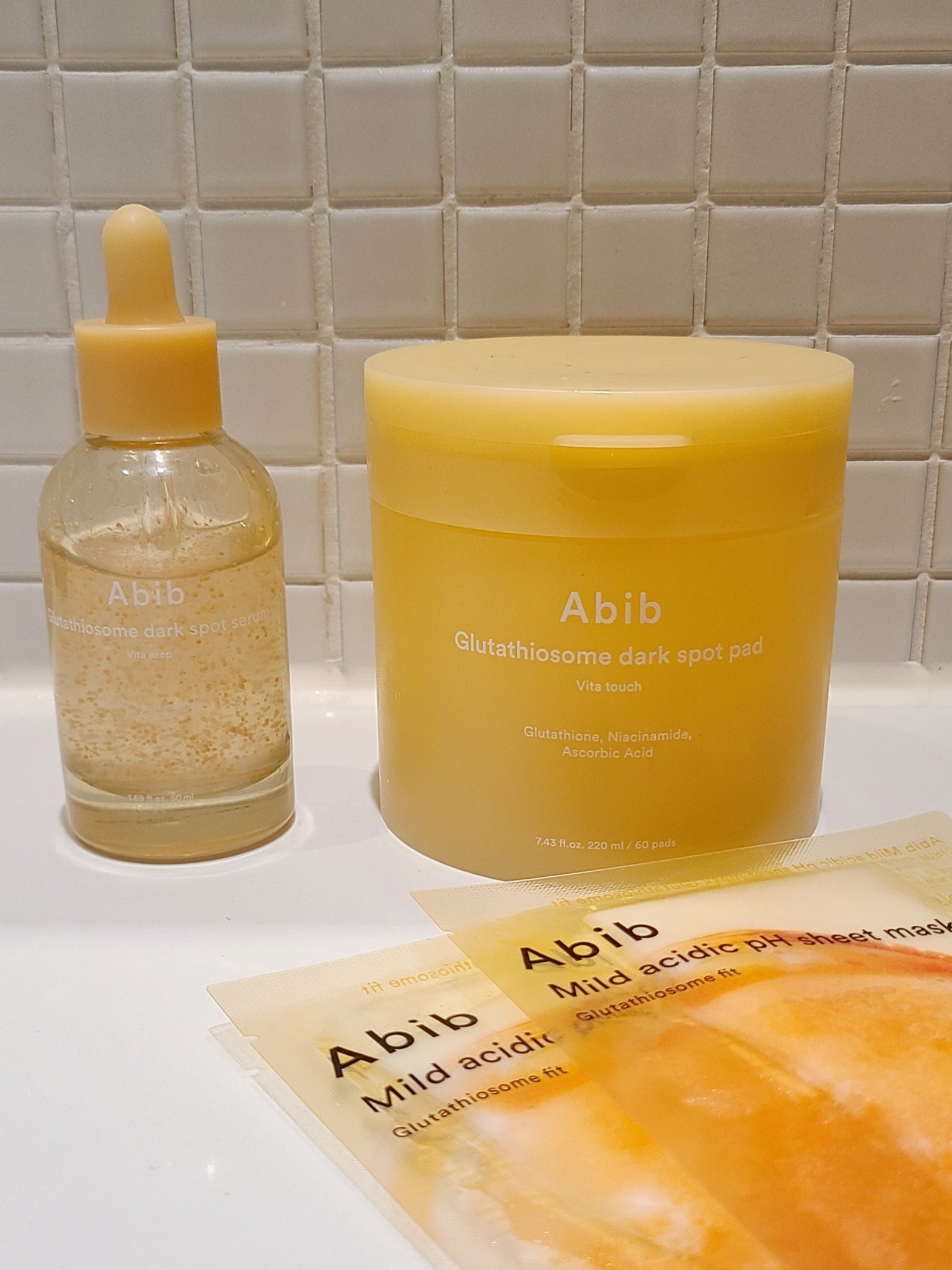 優しい🌱３つで肌の整え完成

Abib
1グルタチオンソームダークスポットセラムビタドロップ
香り:無し
触感:さらっと

2グルタチオンソームダークスポットパッドビタタッチ
香り:無し
おすすめ使用:冷蔵庫で冷やして風呂上がりに！

3