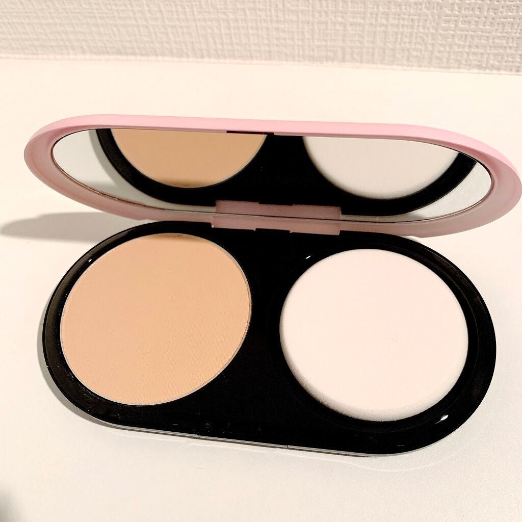 ライトフル C3 ナチュラル シルク パウダーファンデーション/M・A・C/パウダーファンデーションを使ったクチコミ(2枚目)