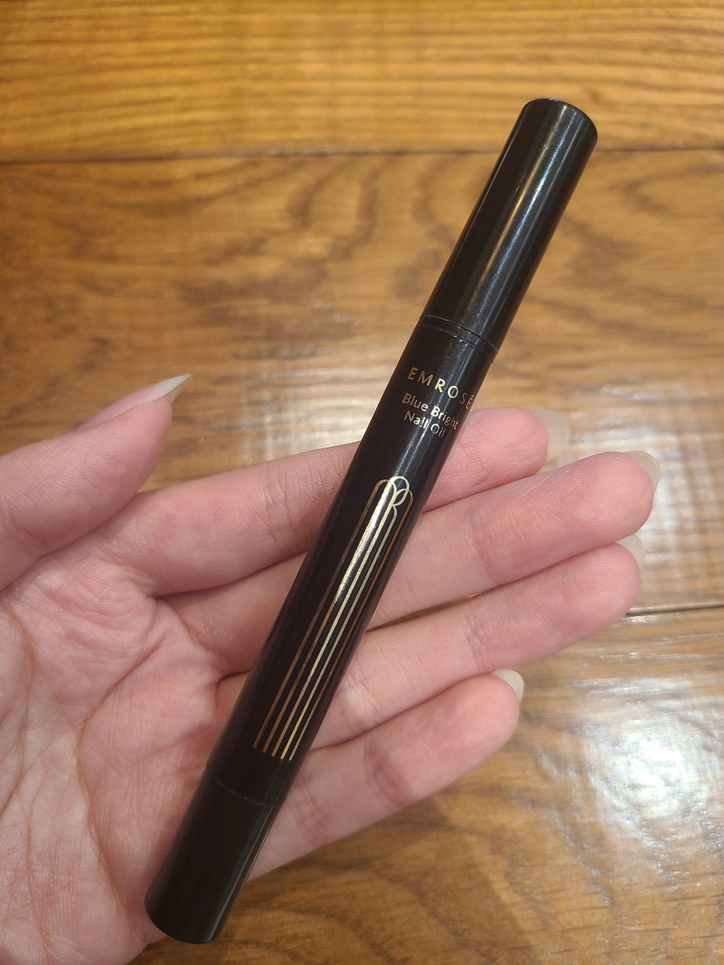 ブルーブライトネイルオイル/EMROSÉ/ネイルオイル・トリートメントを使ったクチコミ(2枚目)