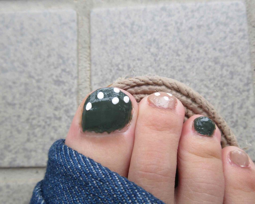 gene TOKYO ネイル/DAISO/マニキュアを使ったクチコミ(3枚目)