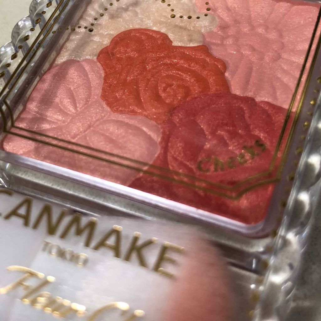 グロウフルールチークス/キャンメイク/パウダーチークを使ったクチコミ(1枚目)