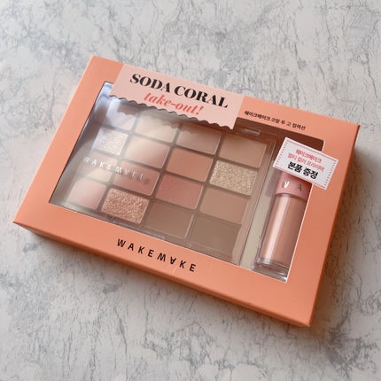 ソフトブラーリングアイパレット/wakemake/アイシャドウパレットを使ったクチコミ(2枚目)