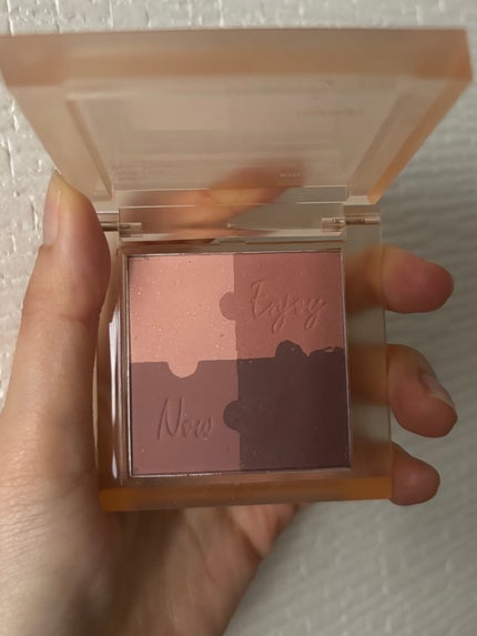 xixiJigsaw puzzle Four colors Eye shadow/xixi/アイシャドウパレットを使ったクチコミ(1枚目)