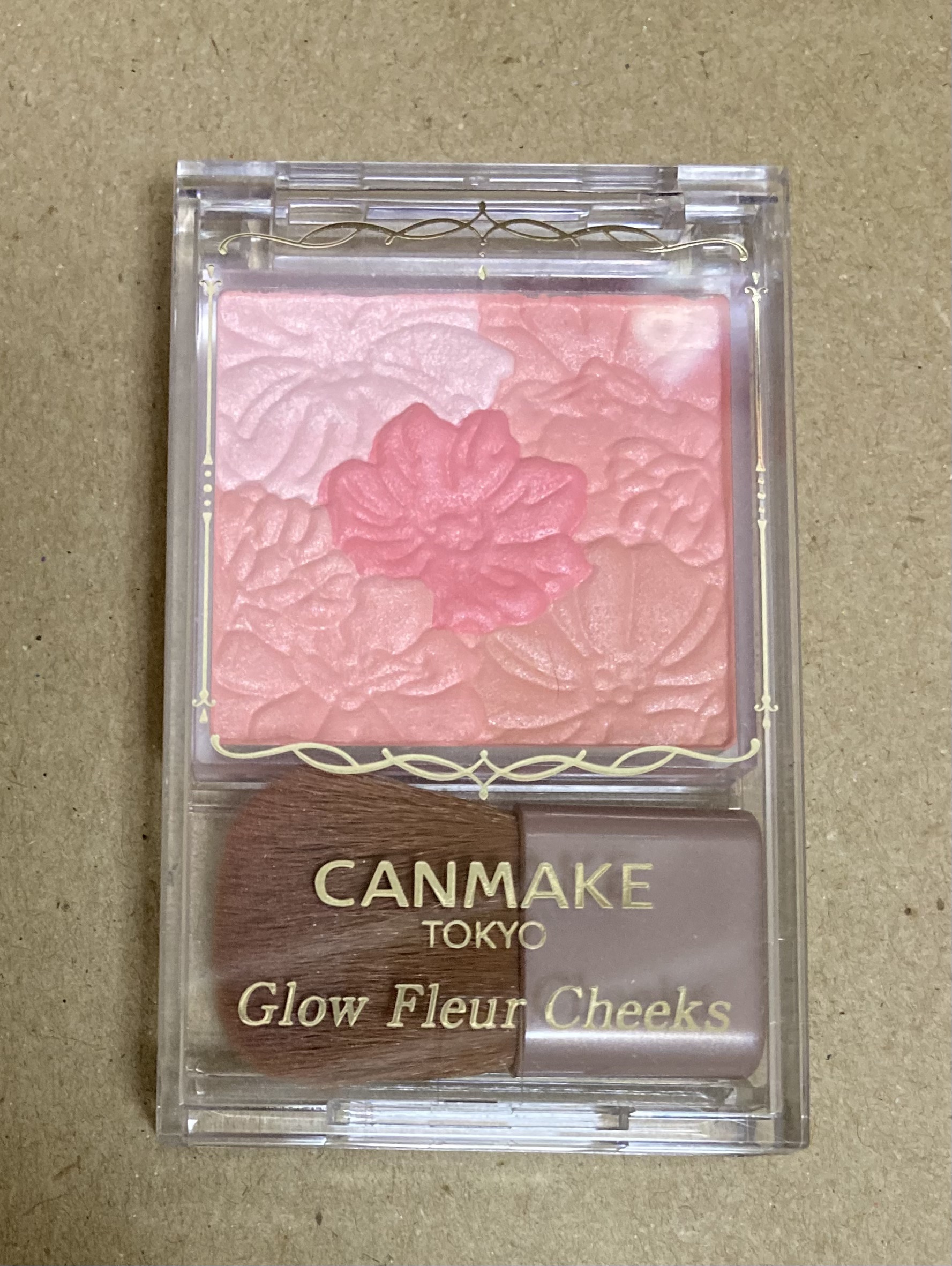 グロウフルールチークス/キャンメイク/パウダーチークを使ったクチコミ（1枚目）