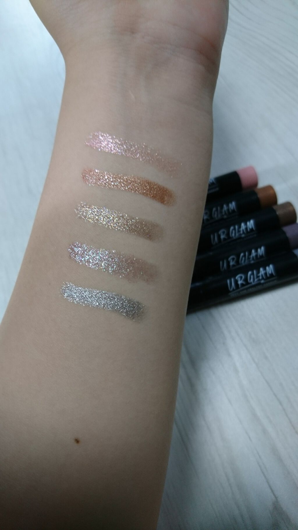 UR GLAM　EYESHADOW STICK 04 ショコラブラウン/U R GLAM/スティックアイシャドウを使ったクチコミ（2枚目）
