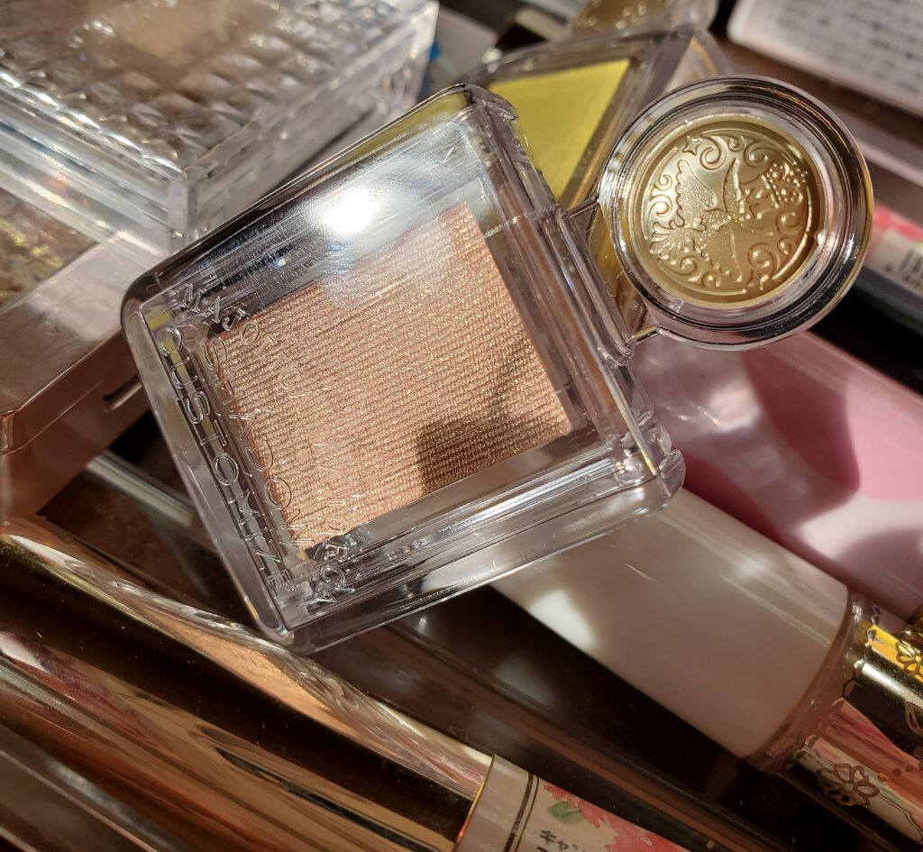 シャドーカスタマイズ/MAJOLICA MAJORCA/単色アイシャドウを使ったクチコミ(1枚目)