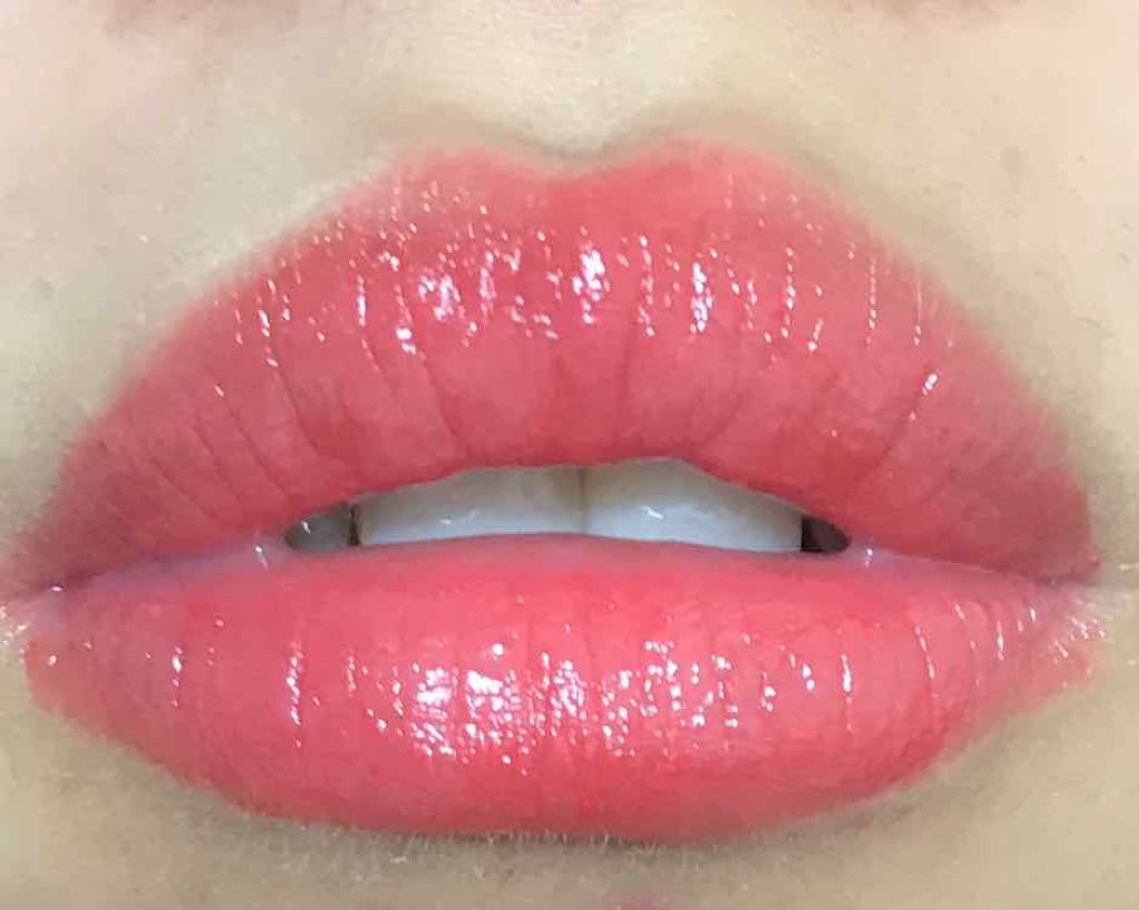 ヴォリュプテ プランプインカラー/YVES SAINT LAURENT BEAUTE/口紅を使ったクチコミ(2枚目)