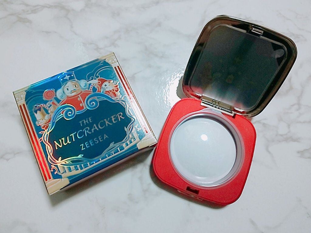 ZEESEA くるみ割り人形「ゼロ」粉感シルキーコンパクトパウダー/ZEESEA/プレストパウダーを使ったクチコミ(1枚目)