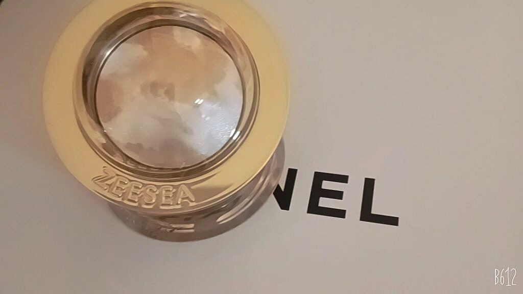 ZEESEA 惑星ハイライト/ZEESEA/パウダーハイライトを使ったクチコミ(1枚目)