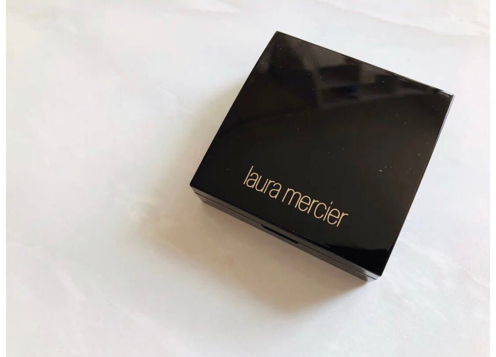 シークレット ブラーリング パウダー フォー アンダー アイズ/ローラ メルシエ/プレストパウダーを使ったクチコミ(4枚目)