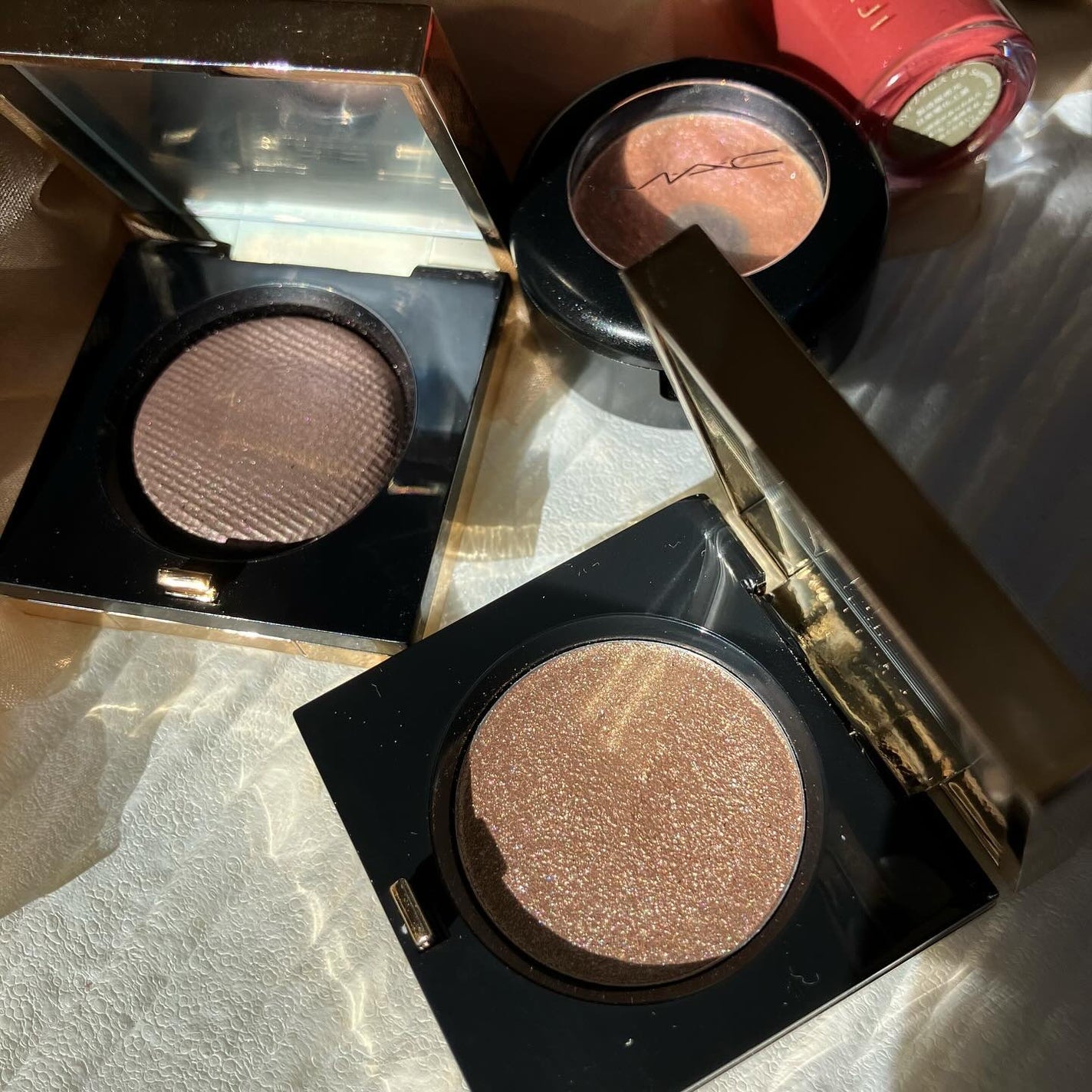 ダズルシャドウ/M・A・C/単色アイシャドウを使ったクチコミ(1枚目)