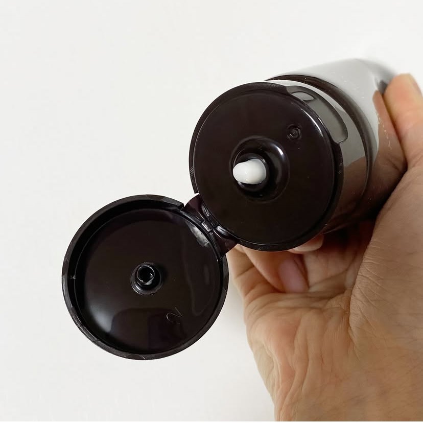 ホワイトニングリンクルハンド＆ボディクリーム/プラチナレーベルGRACEAGE/ハンドクリームを使ったクチコミ（2枚目）