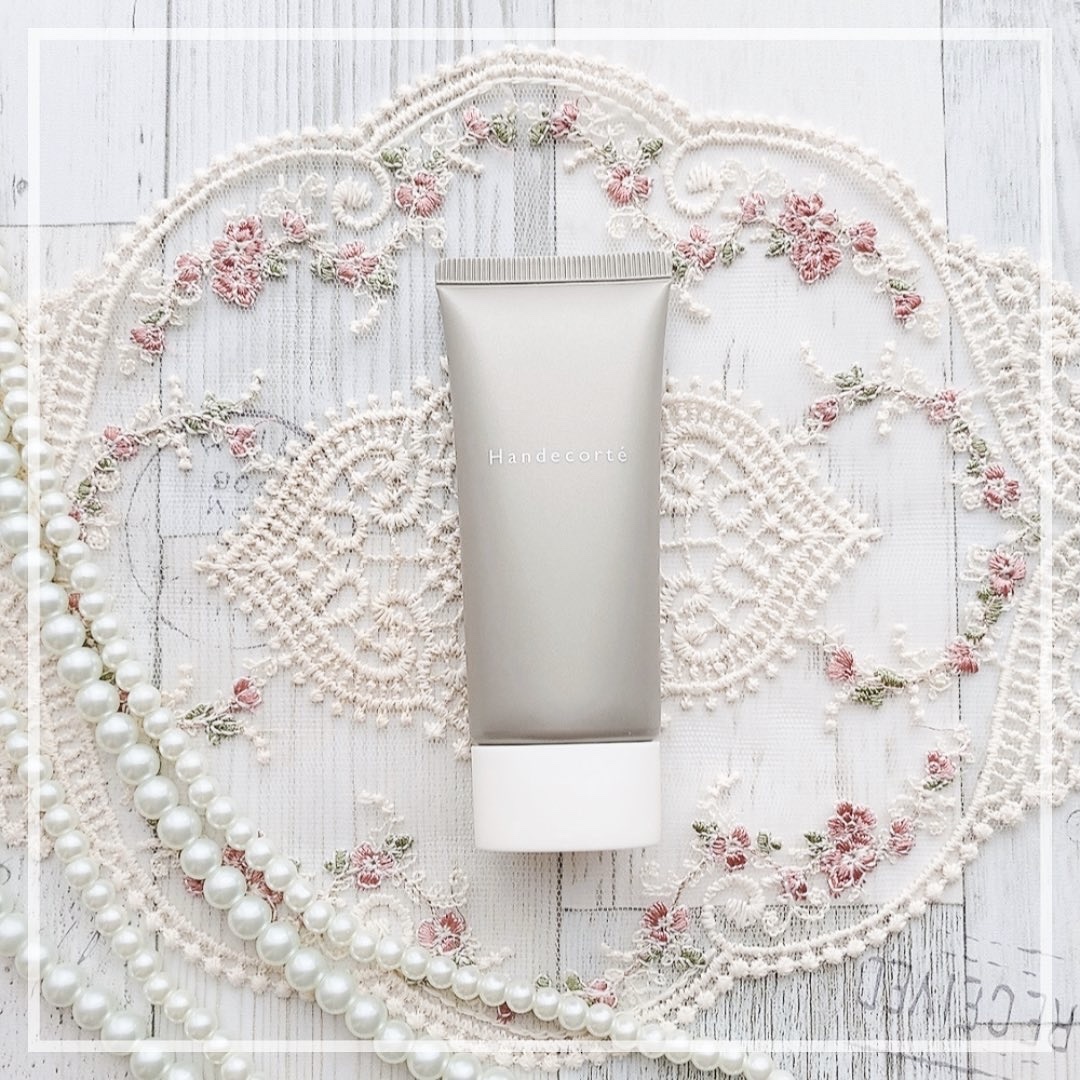 ハンデコルテ/キユートピア/ネック・デコルテケアを使ったクチコミ（1枚目）