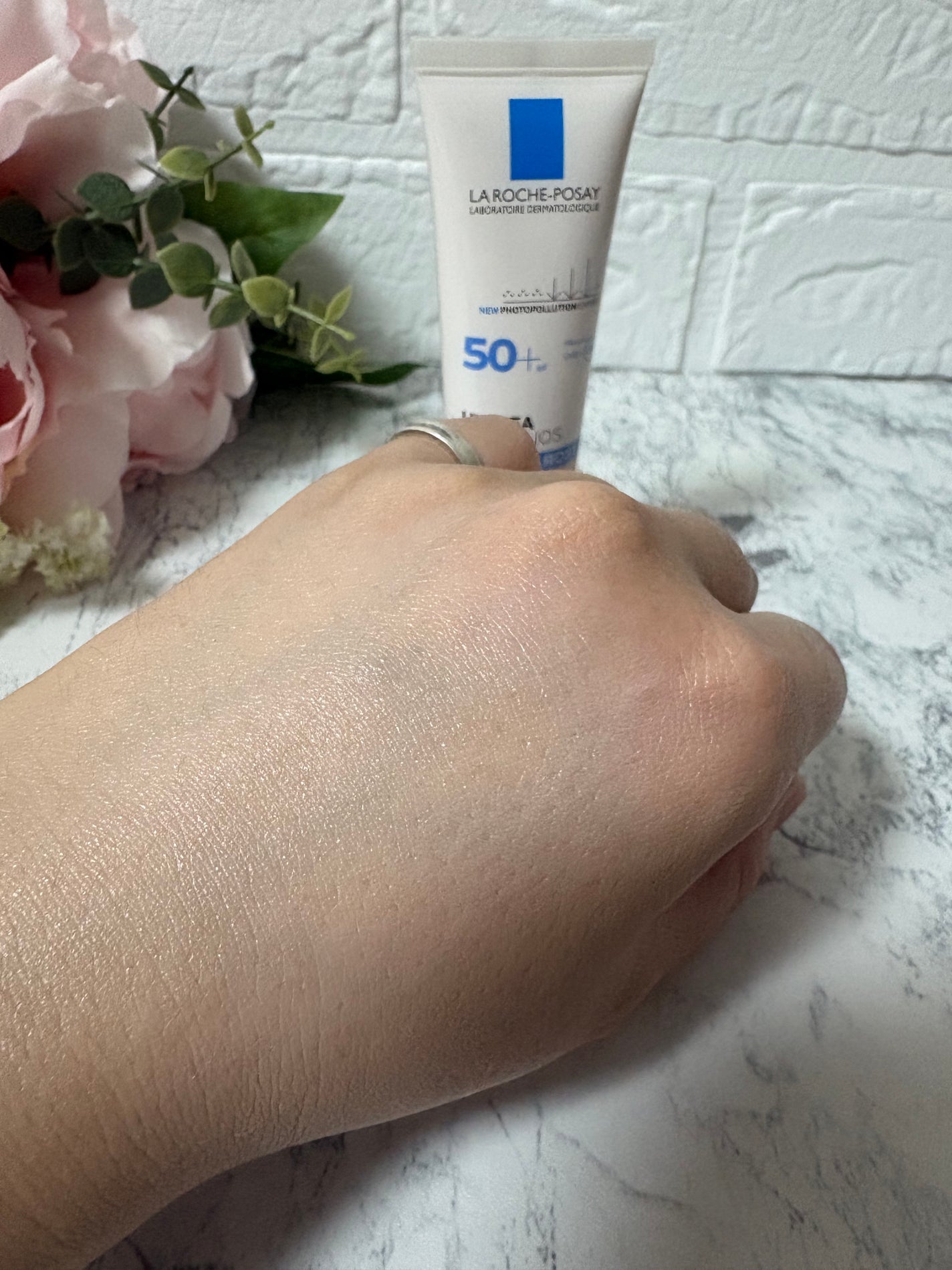 UVイデア XL プロテクショントーンアップ ローズ/ラ ロッシュ ポゼ/日焼け止めクリームを使ったクチコミ(4枚目)