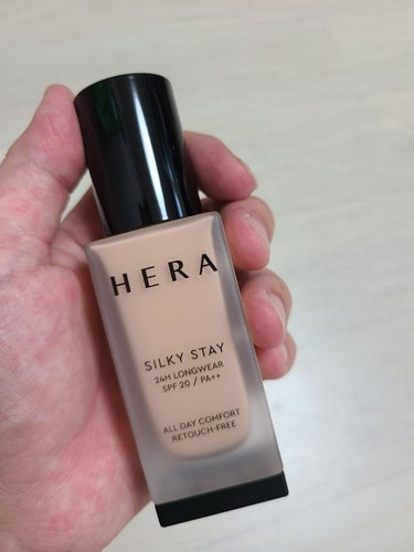 シルキーステイファンデーション 21N/HERA/リキッドファンデーションを使ったクチコミ（2枚目）