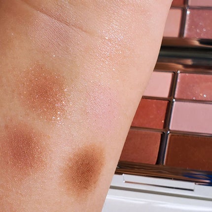 AMUSE アイ ヴィーガン シアーパレットのクチコミ「【AMUSE】アイ ヴィーガン シアーパレット
02 SHEER PINK
AMUSEのコス.....」(2枚目)