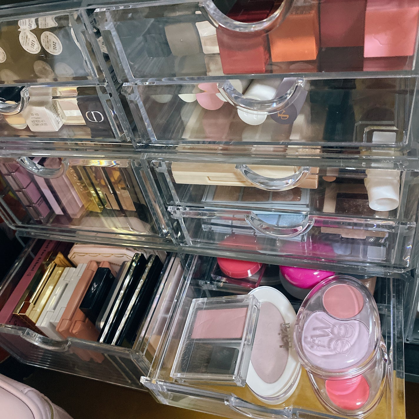 希月紫帆 on LIPS 「⋆┈┈┈┈┈┈┈┈┈┈┈┈┈┈┈⋆25/3/7追記#コスメ収納..」(6枚目)