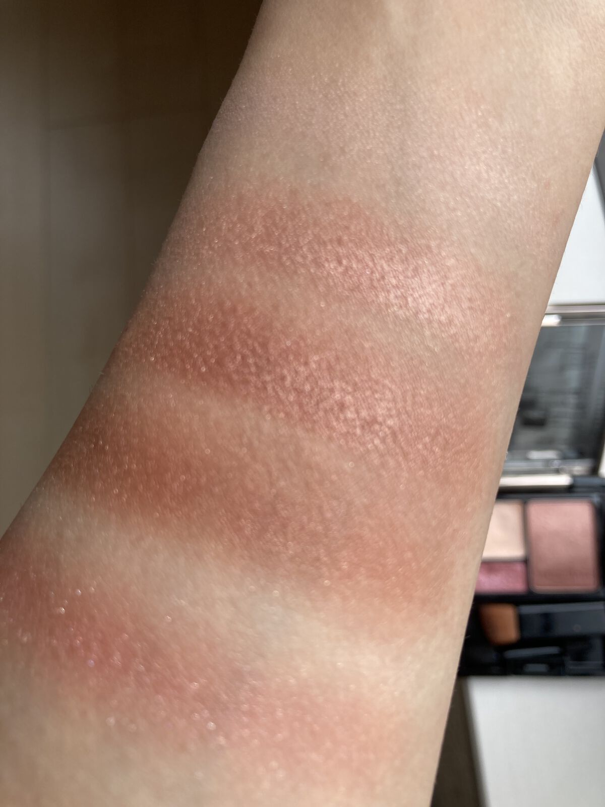 ドラマティックスタイリングアイズＳ RD332 ストロベリーティー/マキアージュ/アイシャドウパレットを使ったクチコミ（2枚目）