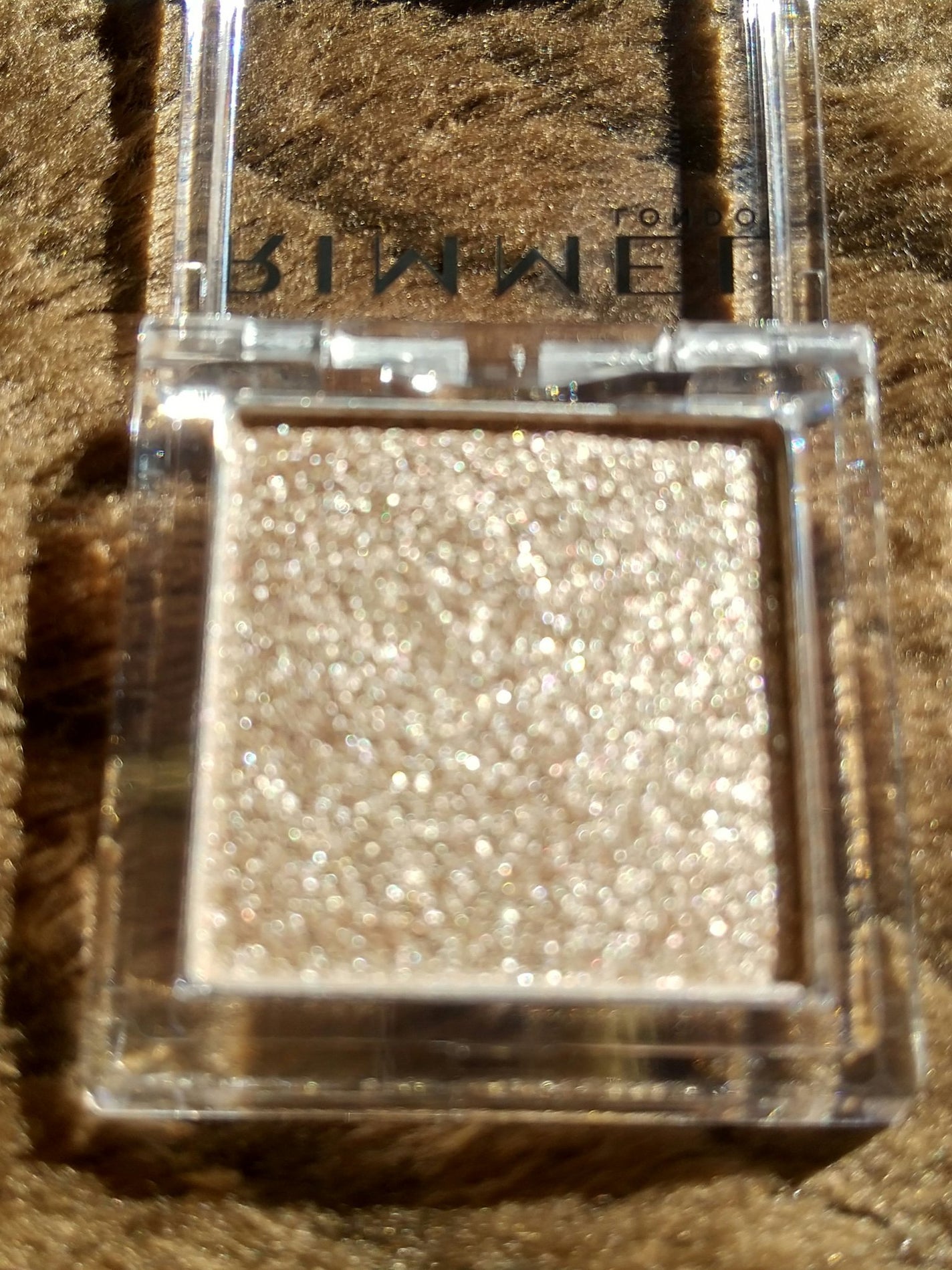 ワンダー キューブ アイシャドウ パール/リンメル ロンドン/単色アイシャドウを使ったクチコミ(4枚目)