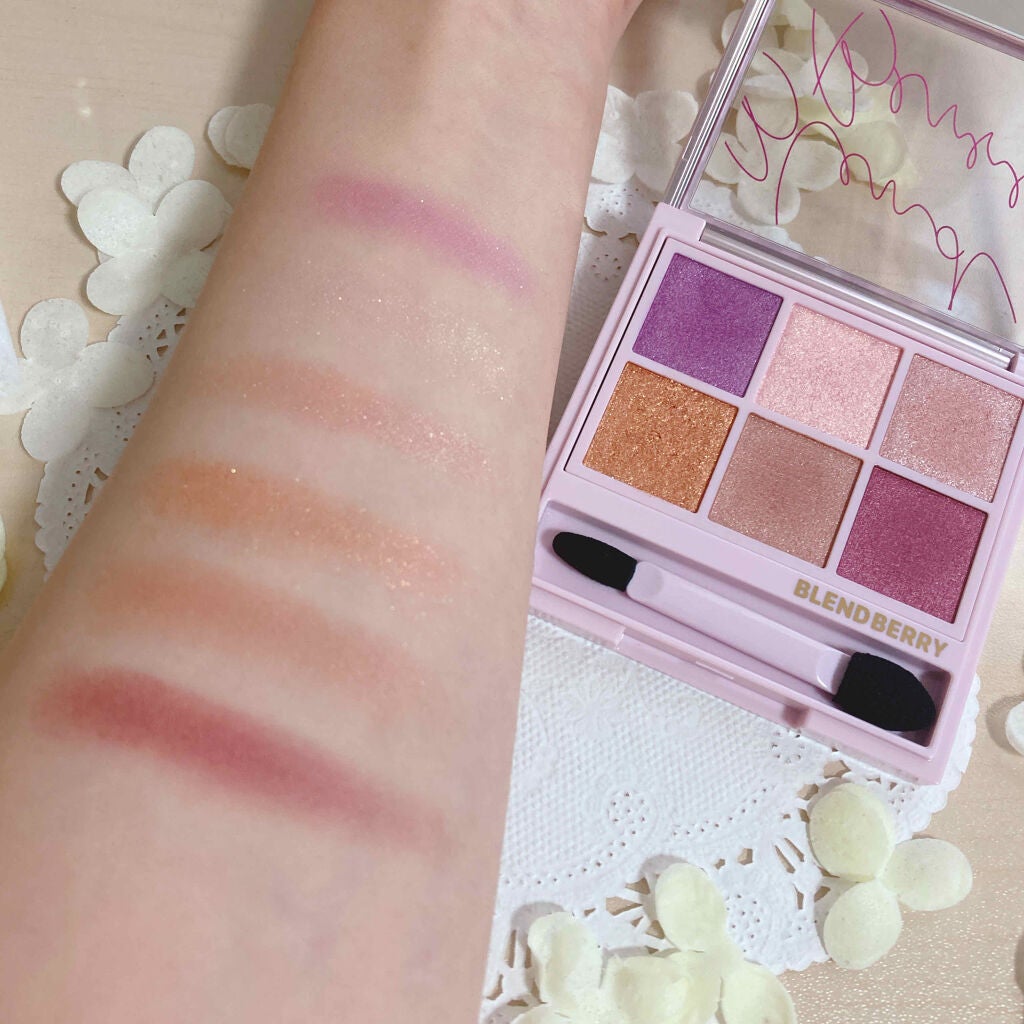 シルキースフレアイズ/キャンメイク/アイシャドウパレットを使ったクチコミ(4枚目)