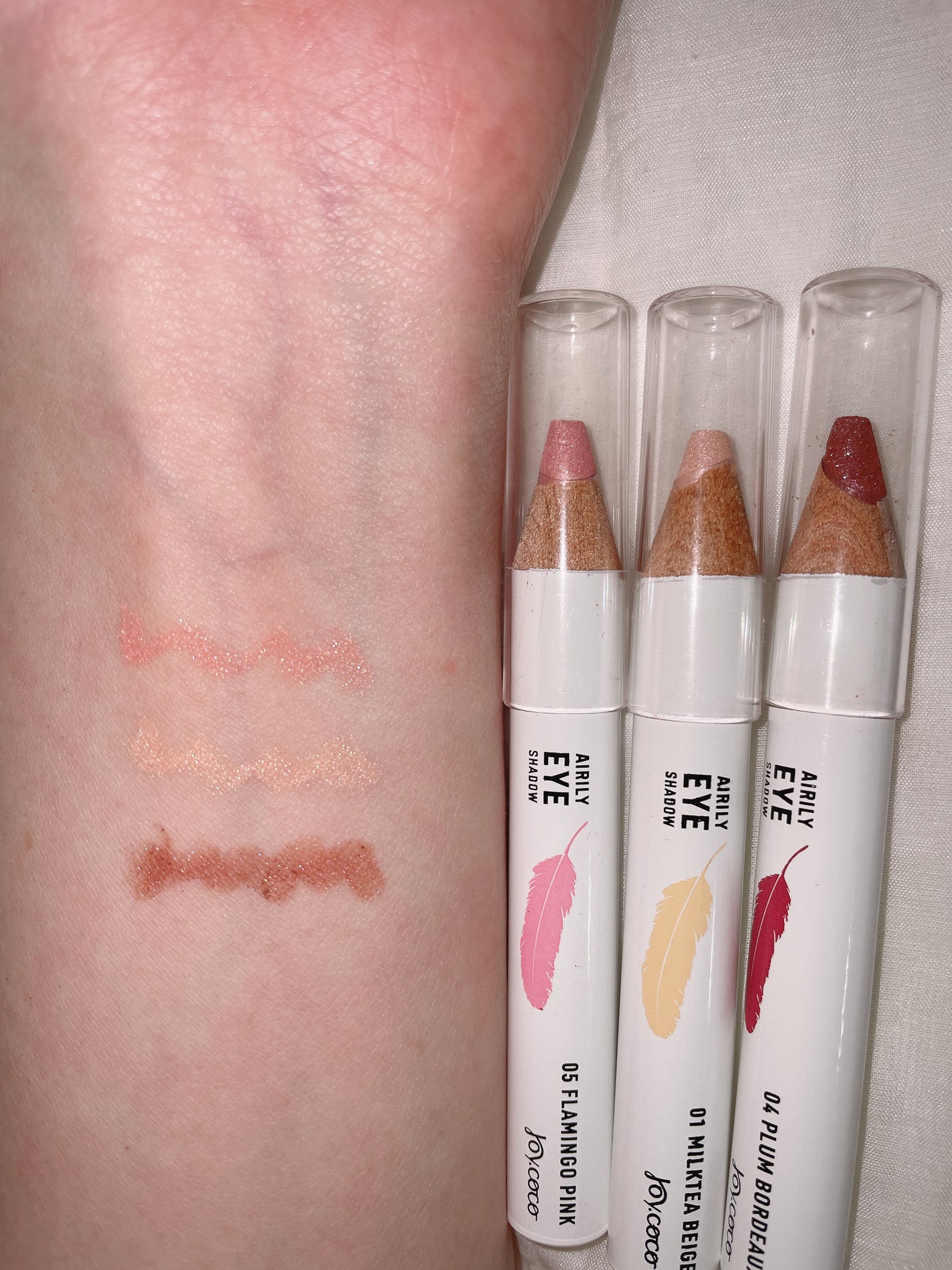 ジョイココ エアリーアイシャドウ/Joy.coco(ジョイココ)/単色アイシャドウを使ったクチコミ(1枚目)