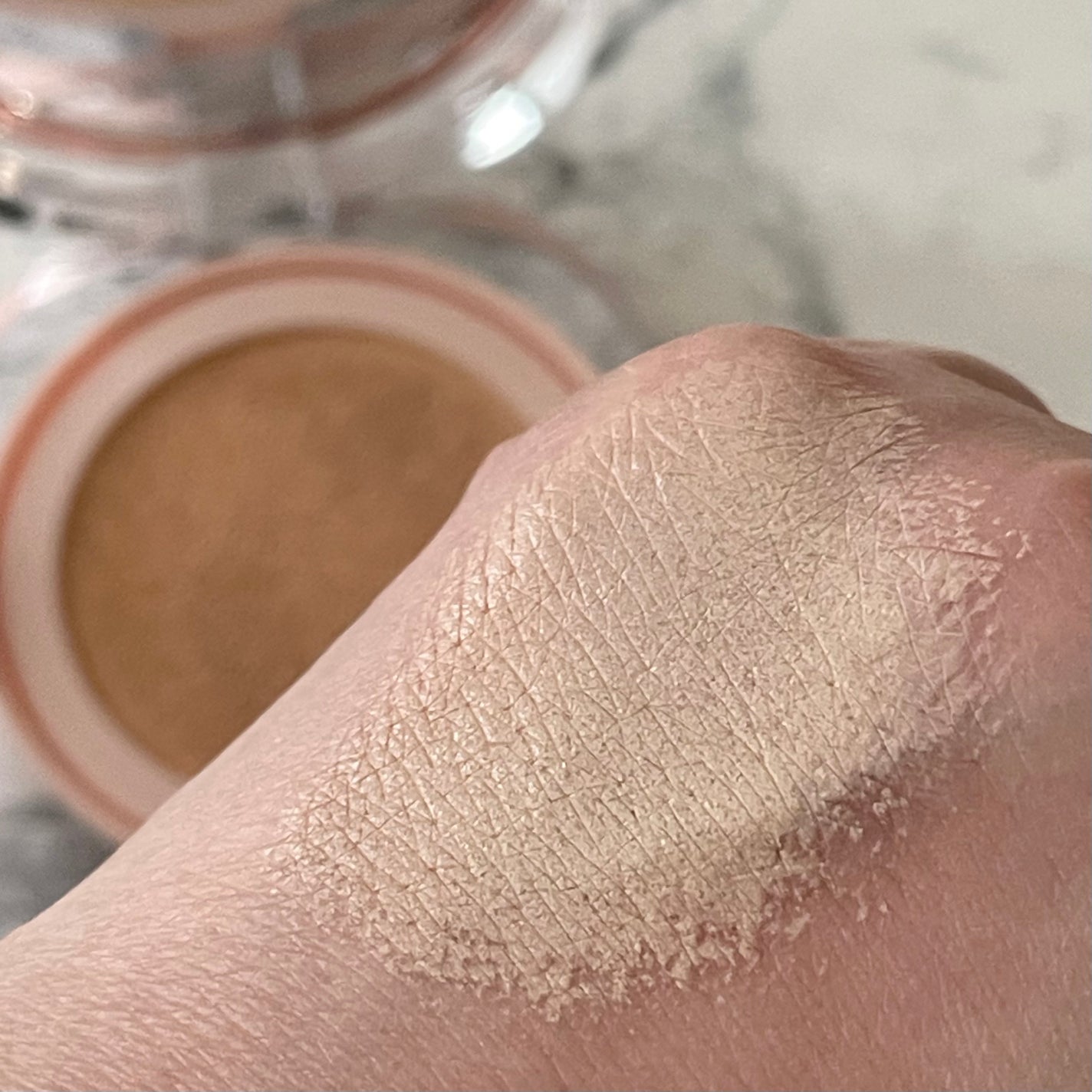 アリウル インクフェザーカバーラスティングクッション/Ariul/クッションファンデーションを使ったクチコミ(8枚目)