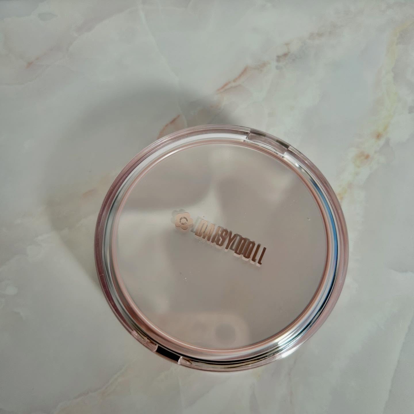 デイジードール グロウ ソフト クッション/DAISY DOLL by MARY QUANT/クッションファンデーションを使ったクチコミ（3枚目）