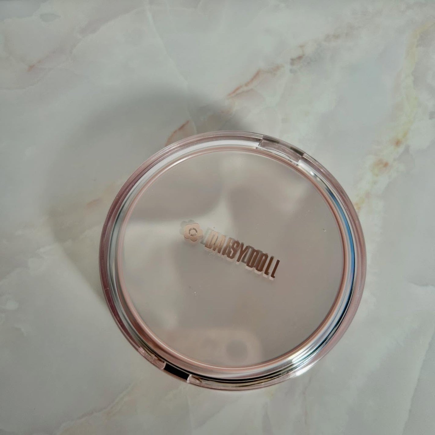 デイジードール グロウ ソフト クッション/DAISY DOLL by MARY QUANT/クッションファンデーションを使ったクチコミ(3枚目)