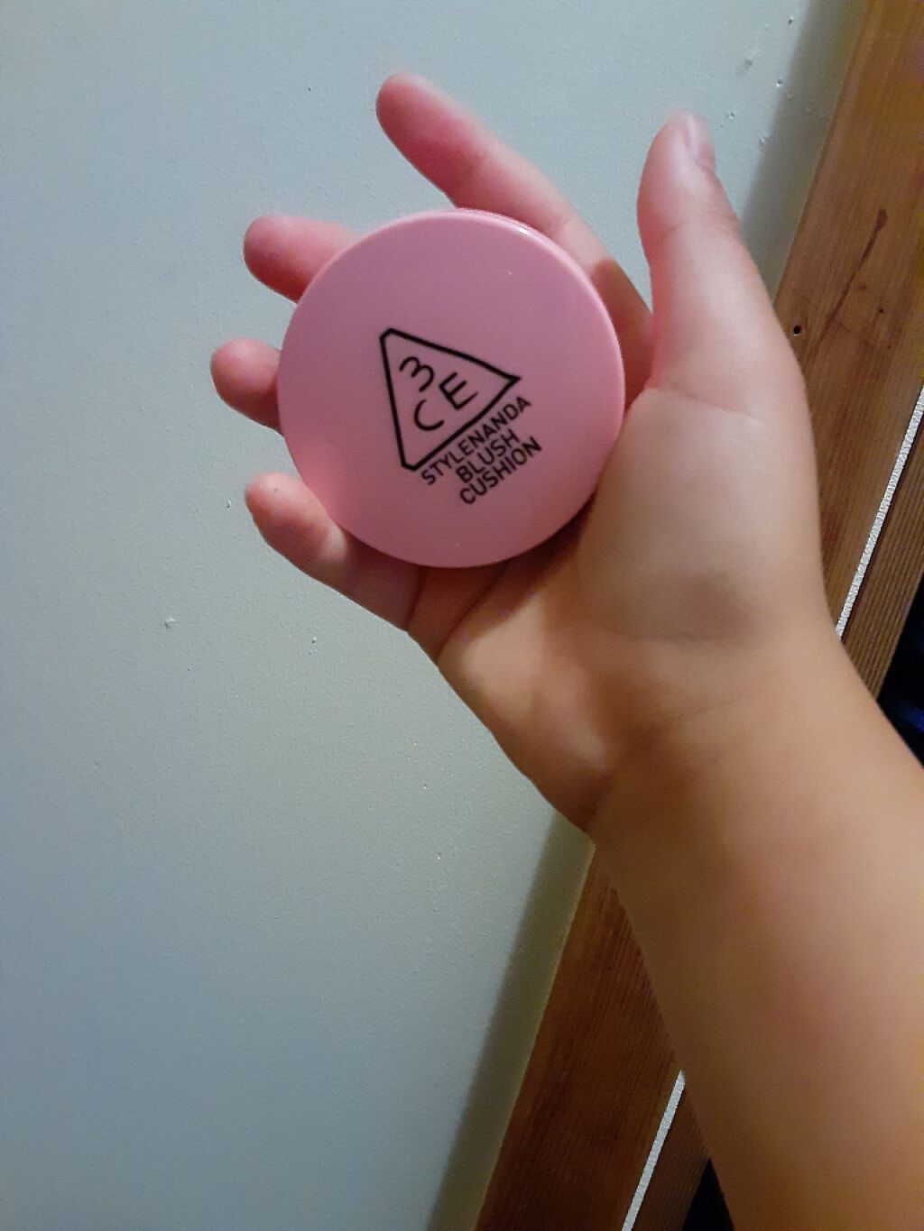 ジョンヨン on LIPS 「可愛いメイクがあったらハートくださいコメントもよろしく..」(1枚目)