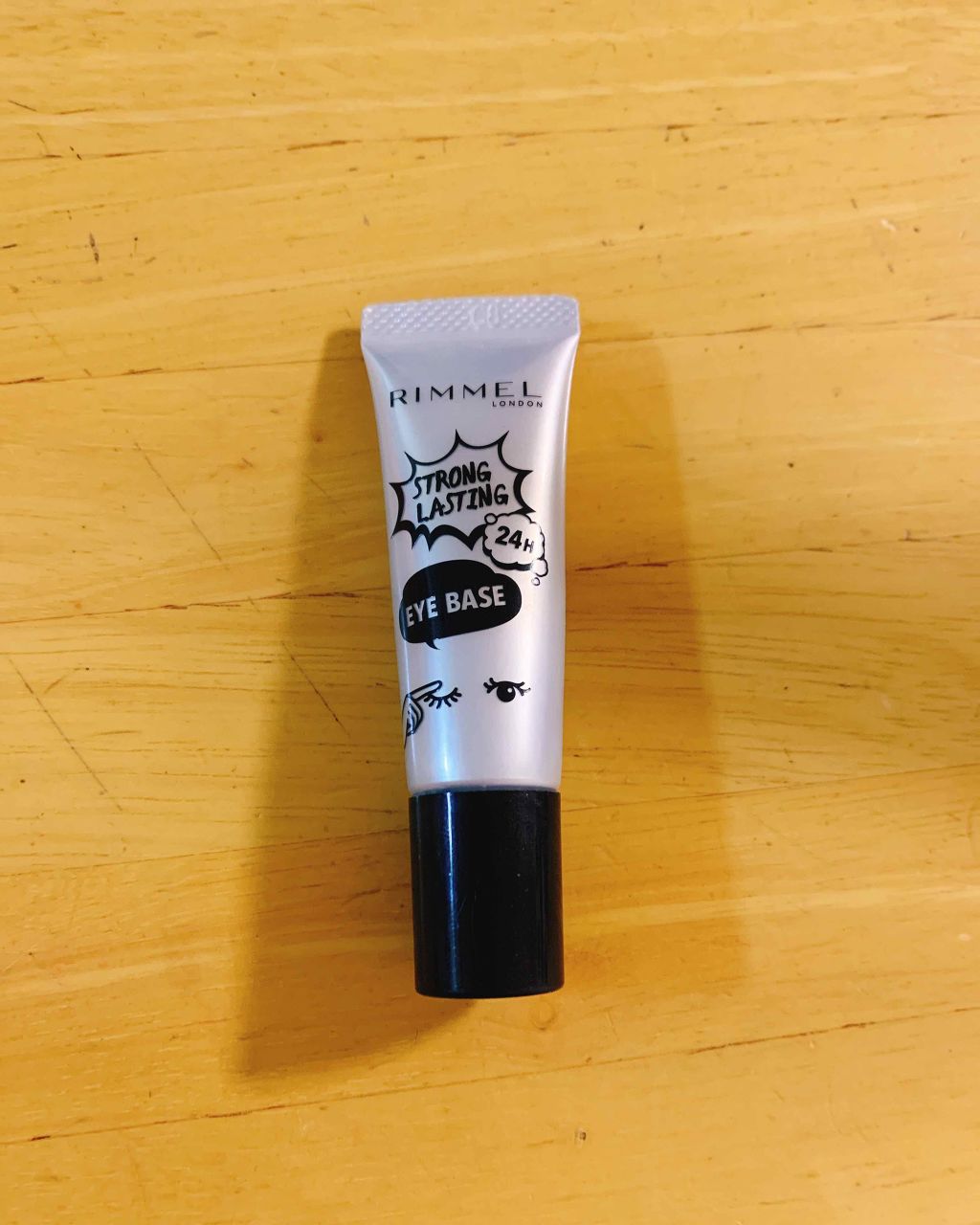 ストロング ラスティング アイベース/リンメル ロンドン/アイシャドウベースを使ったクチコミ（1枚目）