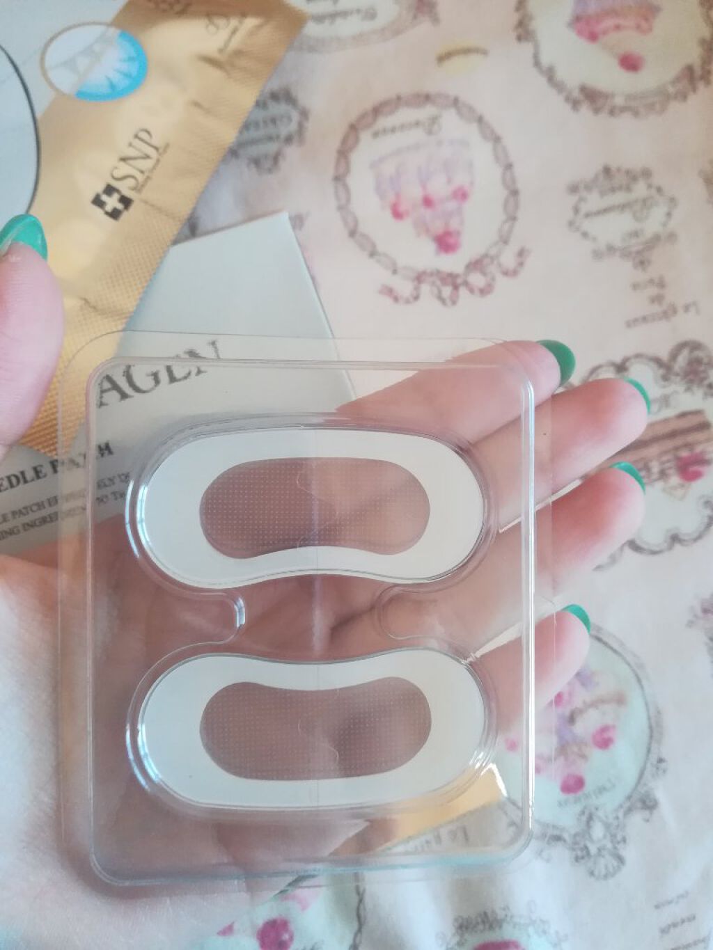 ゴールドコラーゲンニードルパッチ/SNP/アイケア・アイクリームを使ったクチコミ（2枚目）