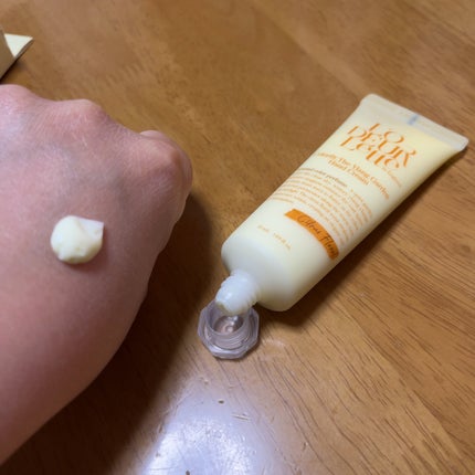 カラーフィットハンドクリーム/ロダレット/ハンドクリームを使ったクチコミ(2枚目)