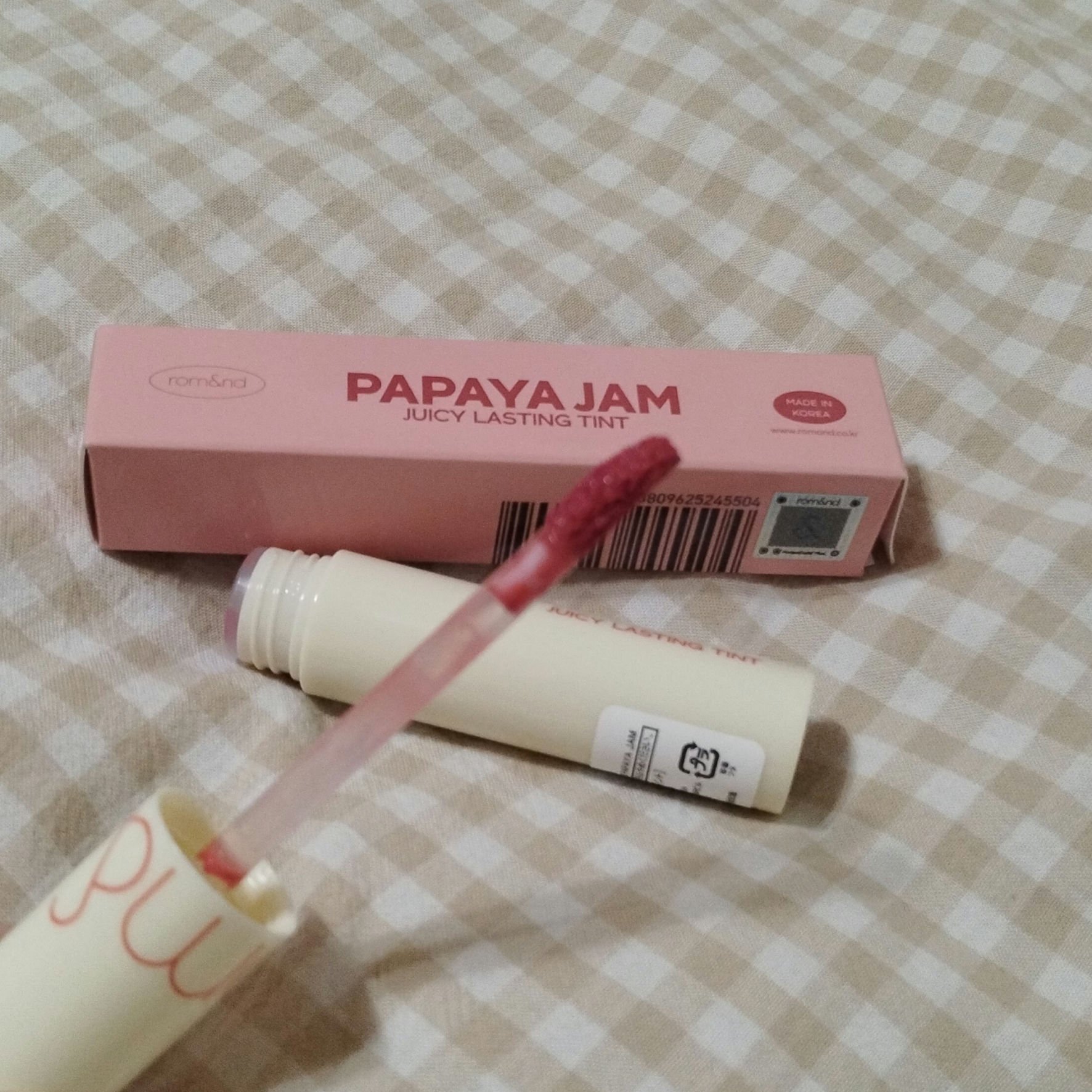 ジューシーラスティングティント 29 パパイヤジャム(PAPAYA JAM)/rom&nd/リップティントを使ったクチコミ（2枚目）