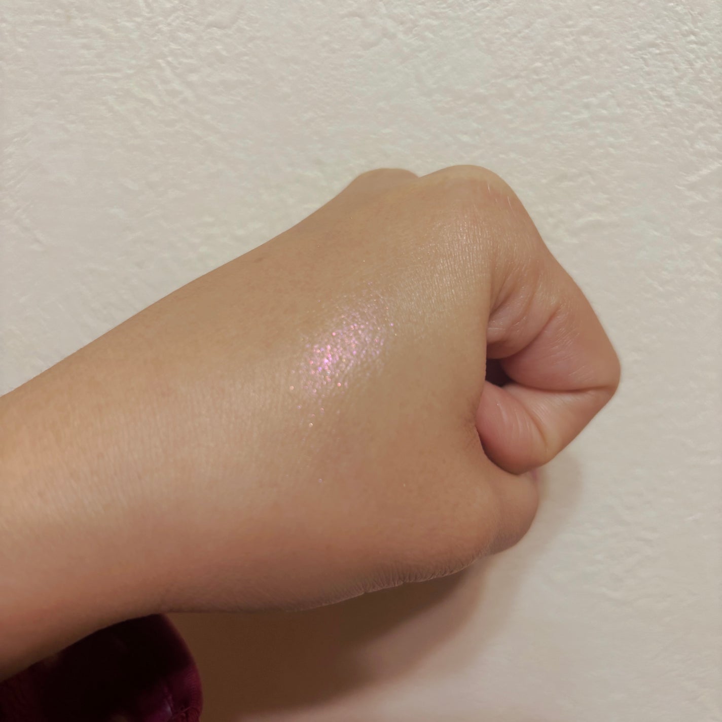 フィー グリッツストーンハイライター/fwee/パウダーハイライトを使ったクチコミ(2枚目)