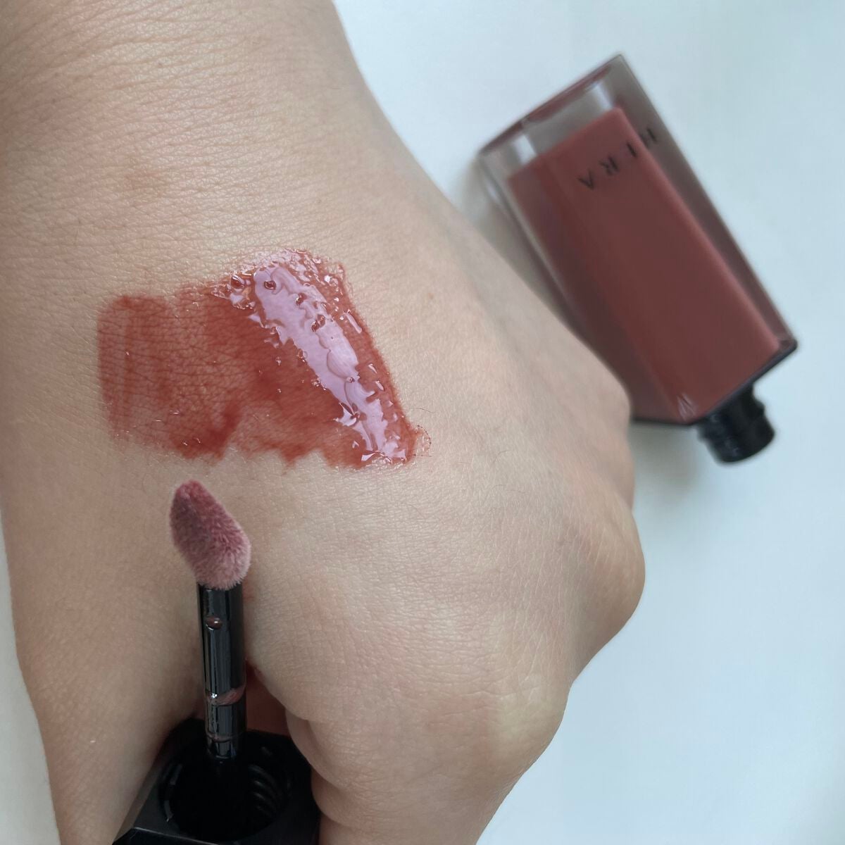 センシュアルヌードグロス/HERA/リップグロスを使ったクチコミ(2枚目)