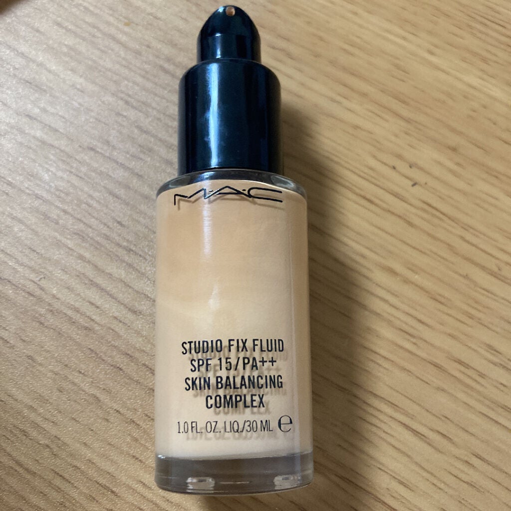スタジオフィックス フルイッド SPF 15/M・A・C/リキッドファンデーションを使ったクチコミ(1枚目)