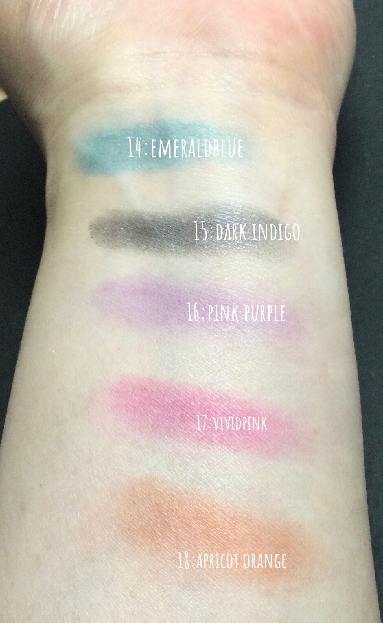 AQ アイシャドウ/DECORTÉ/単色アイシャドウを使ったクチコミ(5枚目)