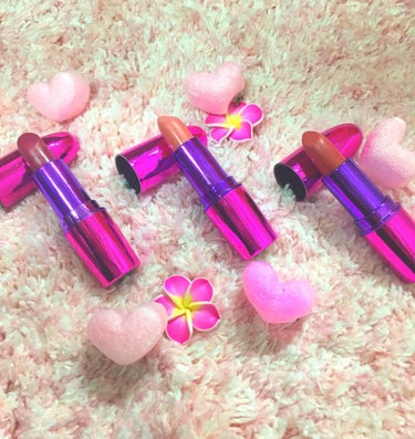 インスタ栄え⁉︎めちゃめちゃ可愛いリップ💄💕
私のお気に入りリップです(๑˃̵ᴗ˂̵)✨

今回は、私が持っている3色をご紹介♪




【1番左の濃いカラー】
リップギーク トータリー ノット ボーリ