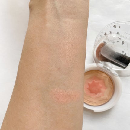 スマイルアップチークスS (マジカルフラット)/コフレドール/パウダーチークを使ったクチコミ(4枚目)