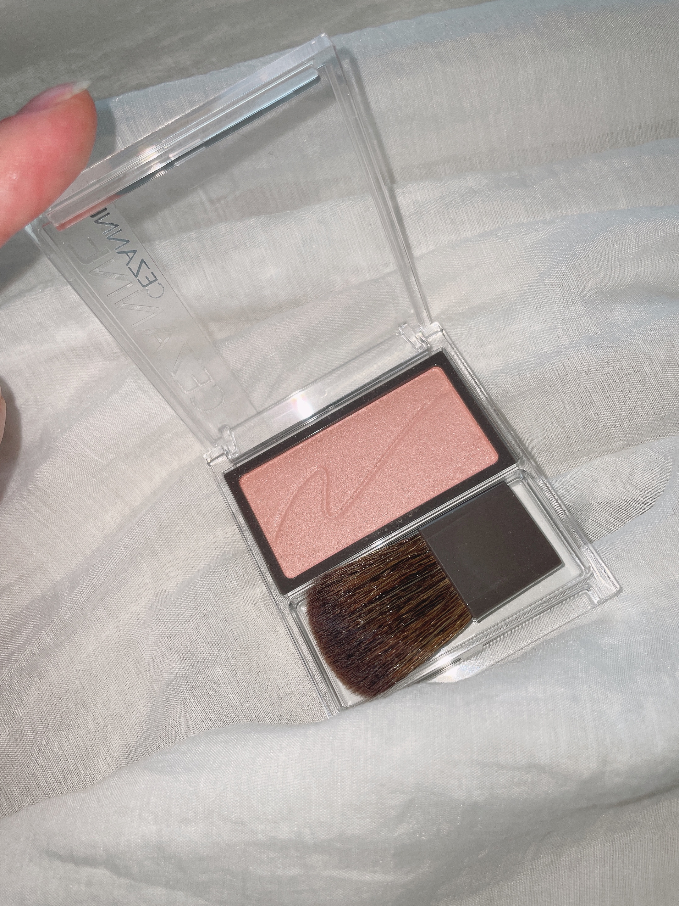 チークブラッシュ/CEZANNE/パウダーチークを使ったクチコミ（3枚目）